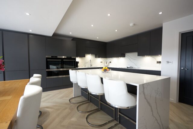 Stunning Modern Kitchen