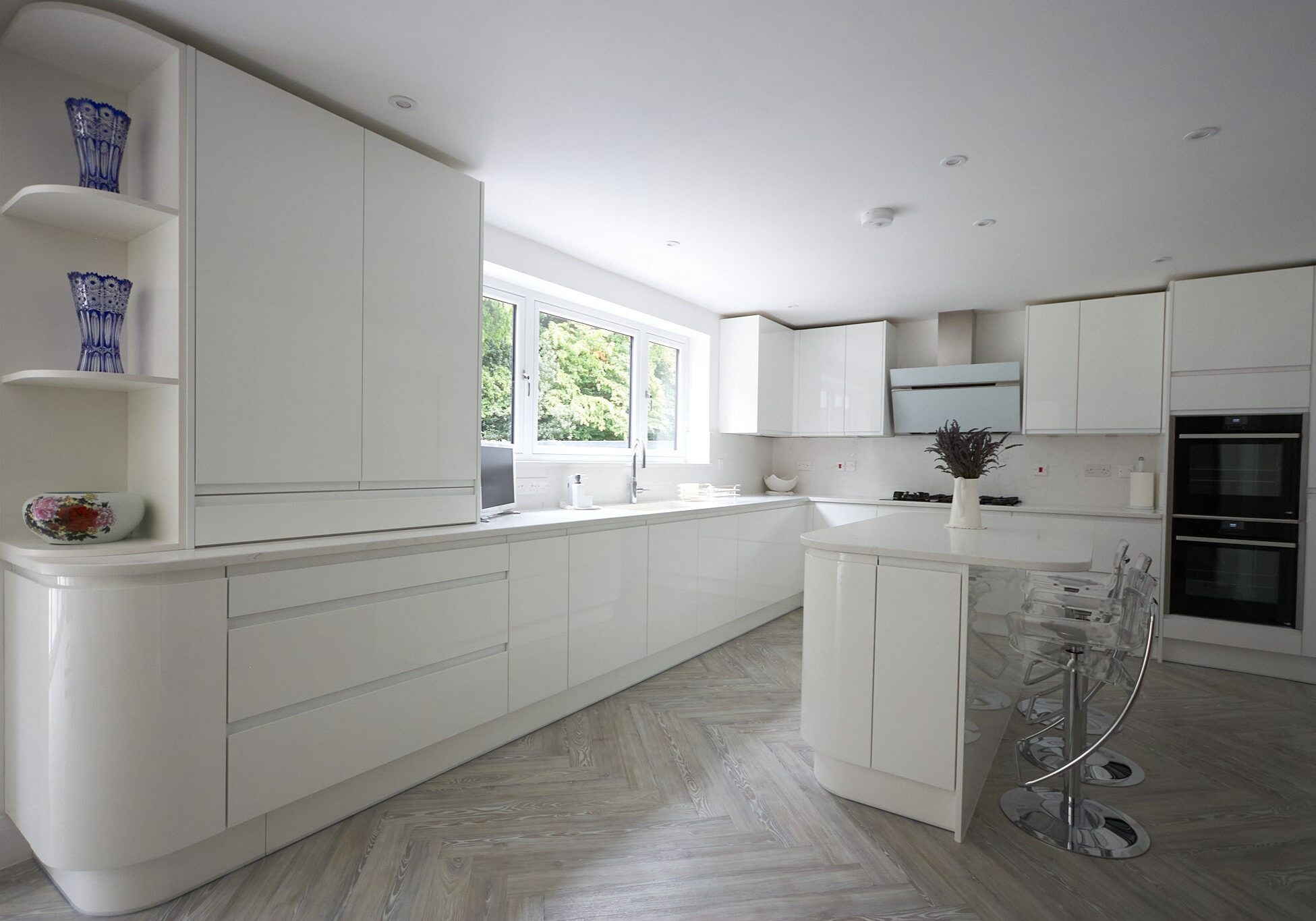 Modern Handleless Kitchen