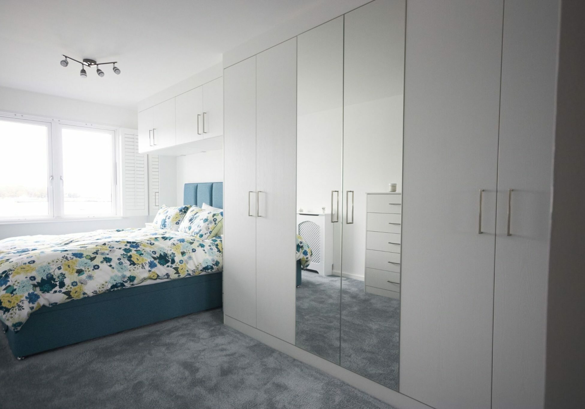 palmers-timeless-master-bedroom